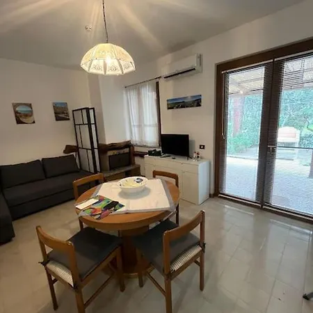 Casa Chaya Apartment *
